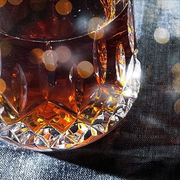 WATERFORD Crystal Whiskey Decanter - Picture 8 of 15